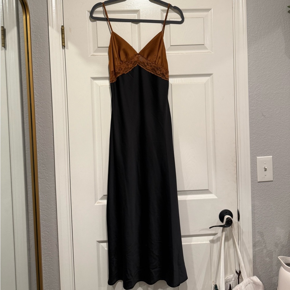 Black and brown midi satin stretch dress